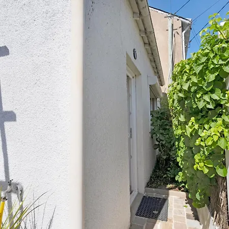 D'hotes Courteline 3* Saint-Herblain
